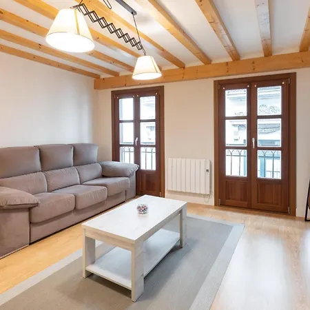 Gamarra - Baskeyrentals Apartman
